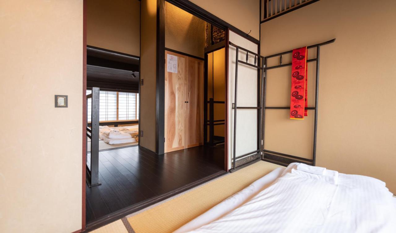 Kumomachiya Kojinguchi *